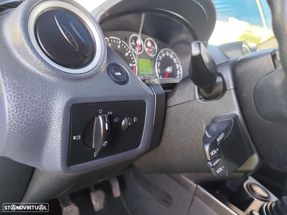 Ford Fiesta 1.25 Trend - 21