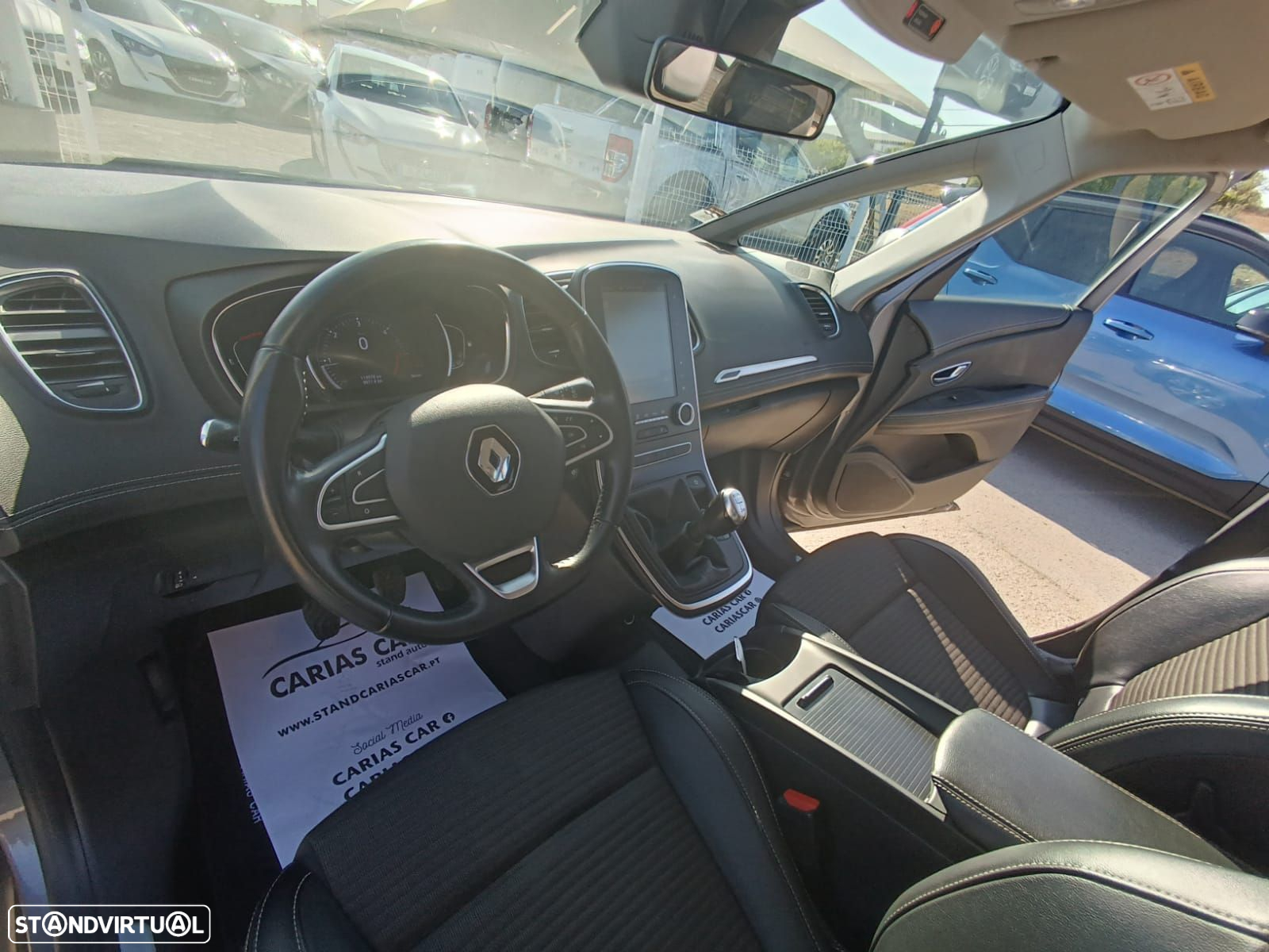 Renault Grand Scénic - 10