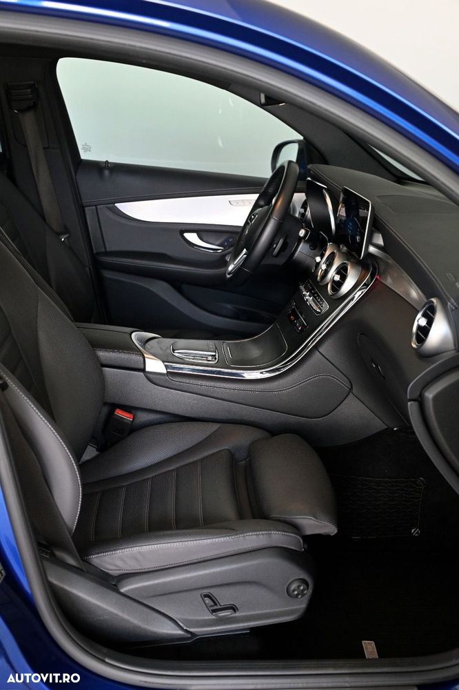 Mercedes-Benz GLC Coupe 300 4Matic 9G-TRONIC Exclusive - 12