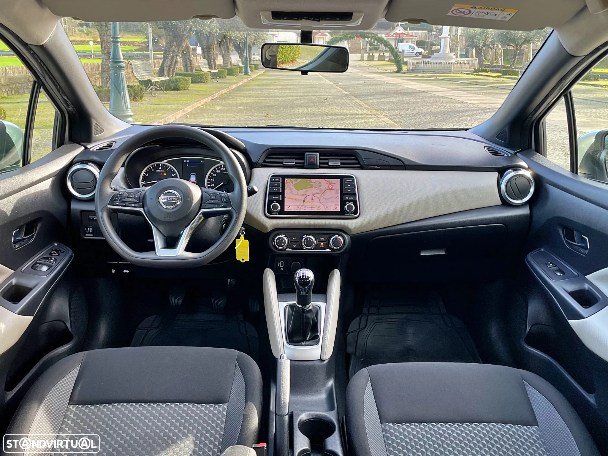 Nissan Micra 1.0 IG-T Acenta - 11