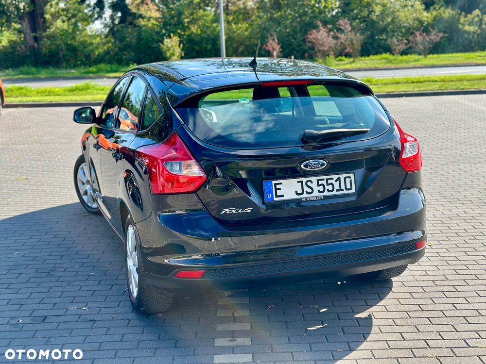 Ford Focus 1.6 Ambiente - 9
