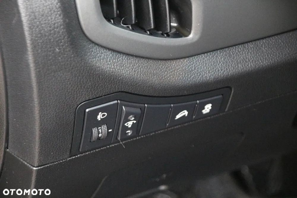 Kia Sportage 1.6 GDI Business Line M 2WD - 24