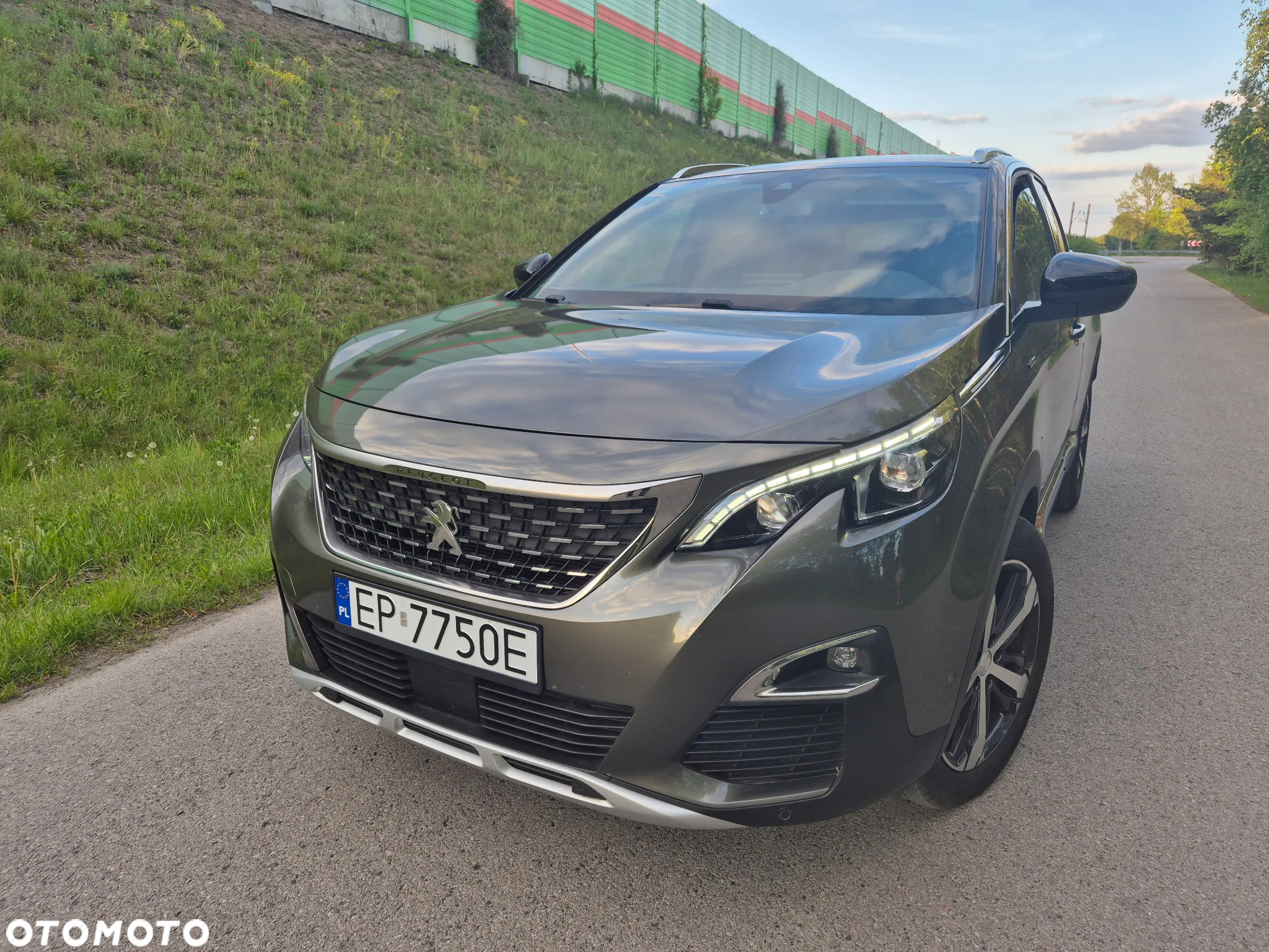 Peugeot 3008 1.2 PureTech GT Pack S&S EAT8 - 2