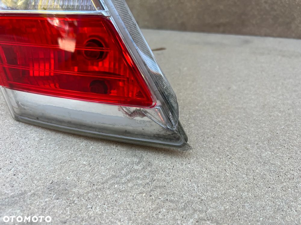 LAMPA TYLNA LEWA VOLVO V70 III LIFT - 4