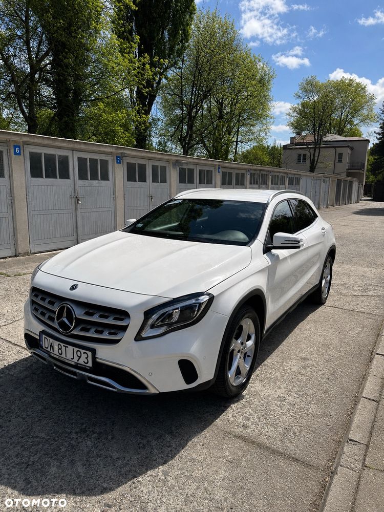 Mercedes-Benz GLA 200 7G-DCT - 1