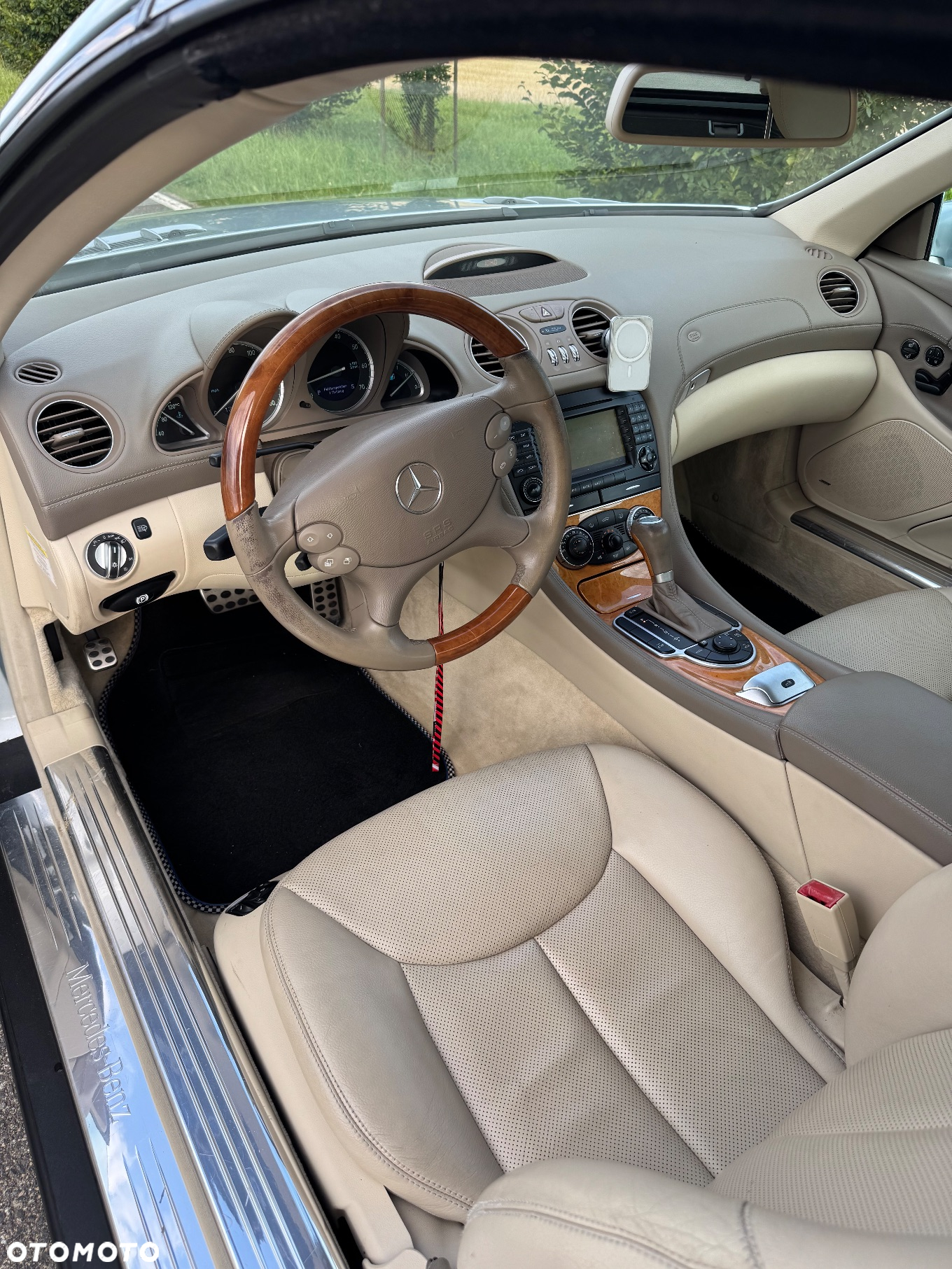 Mercedes-Benz SL - 11