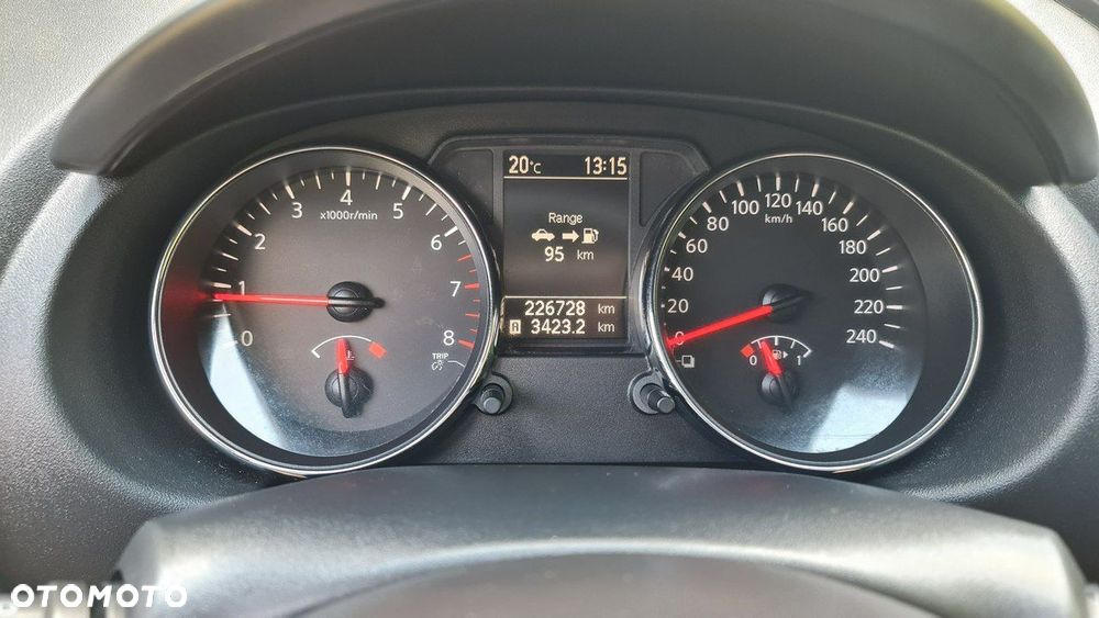 Nissan Qashqai - 16