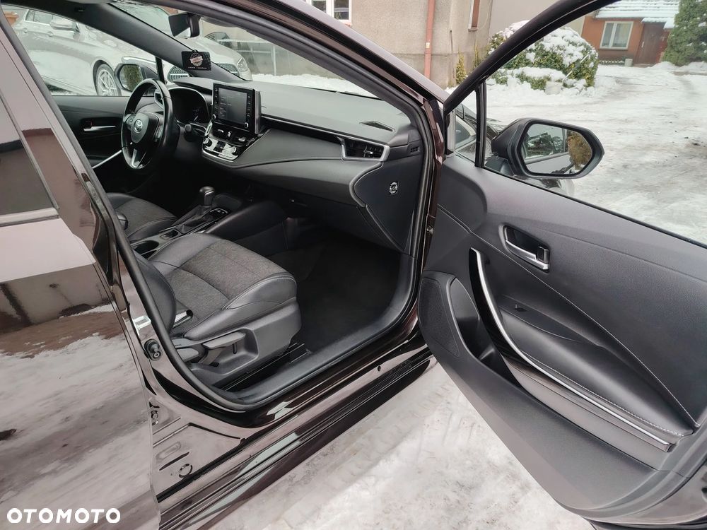 Toyota Corolla 1.8 Hybrid GPF Comfort - 24