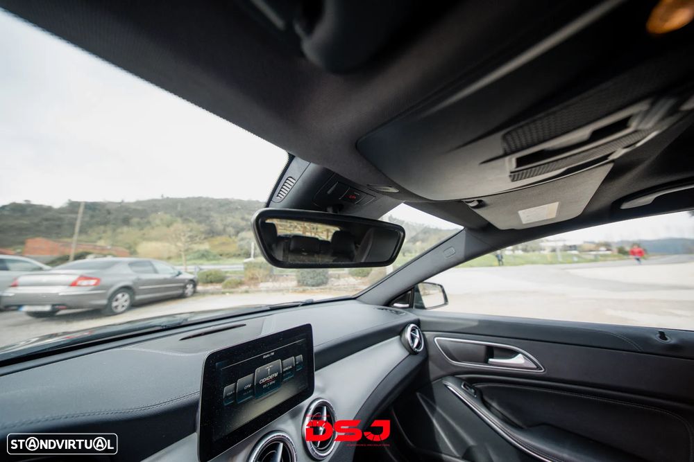 Mercedes-Benz CLA 45 AMG Shooting Brake 4-Matic - 24