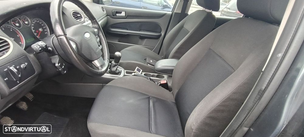 Ford Focus SW 1.6 TDCi Sport - 12