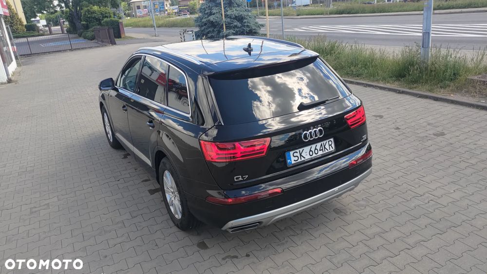 Audi Q7 - 17