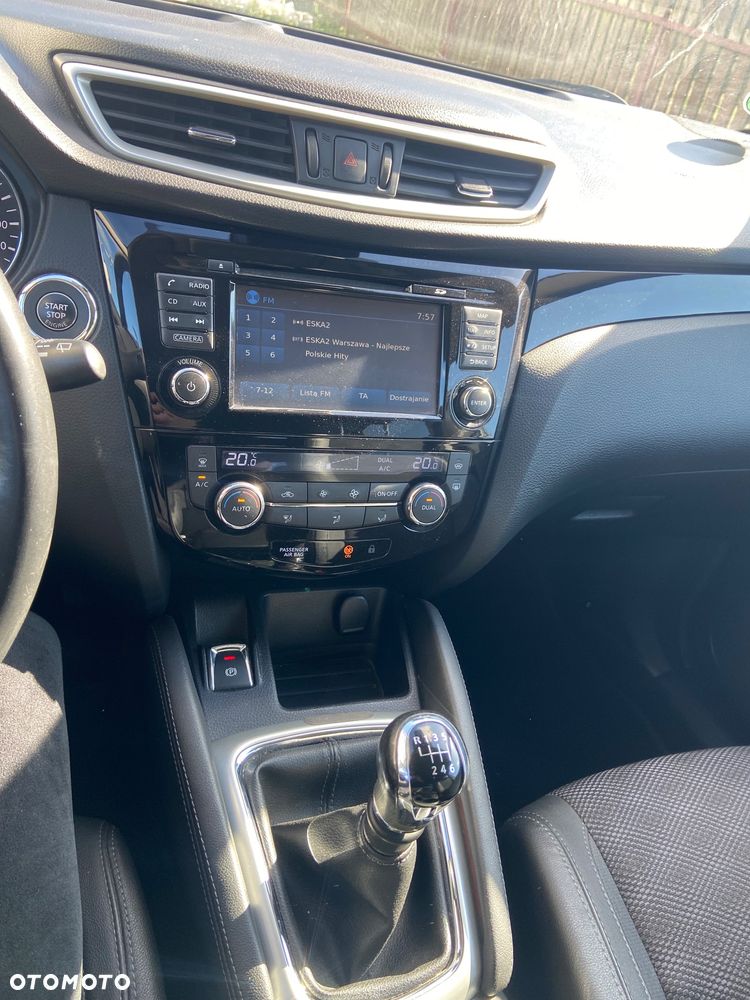 Nissan Qashqai 1.6 DIG-T N-Connecta - 10