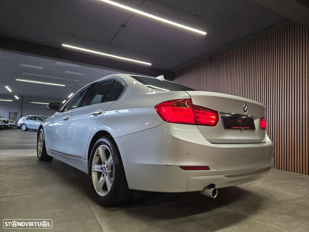 BMW 320 d Aut. Luxury Line - 36