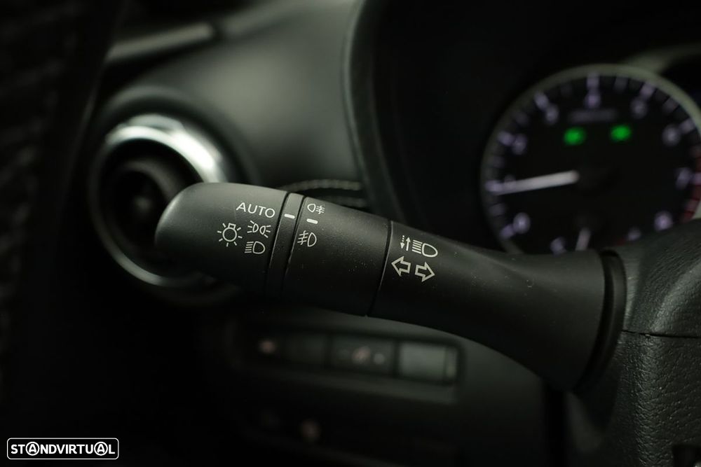 Nissan Juke 1.0 DIG-T N-Connecta - 17
