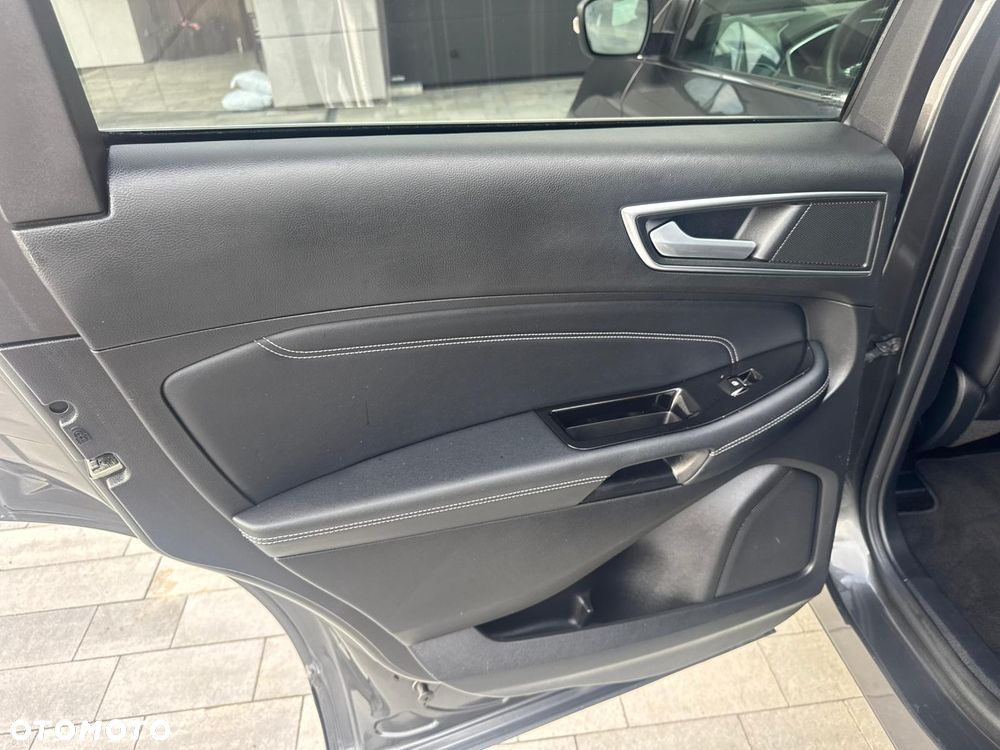Ford Edge 2.0 TDCi Bi-Turbo 4x4 Titanium - 22