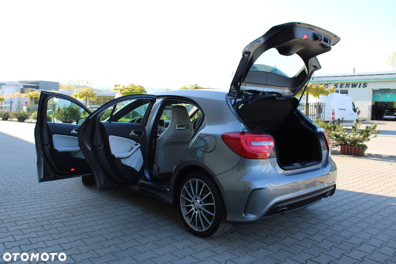Mercedes-Benz Klasa A 250 4Matic 7G-DCT Urban - 20