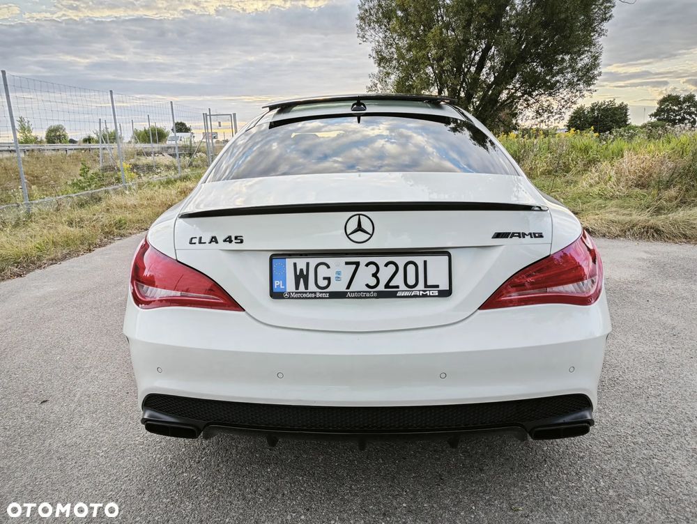 Mercedes-Benz CLA 45 AMG 4-Matic - 6
