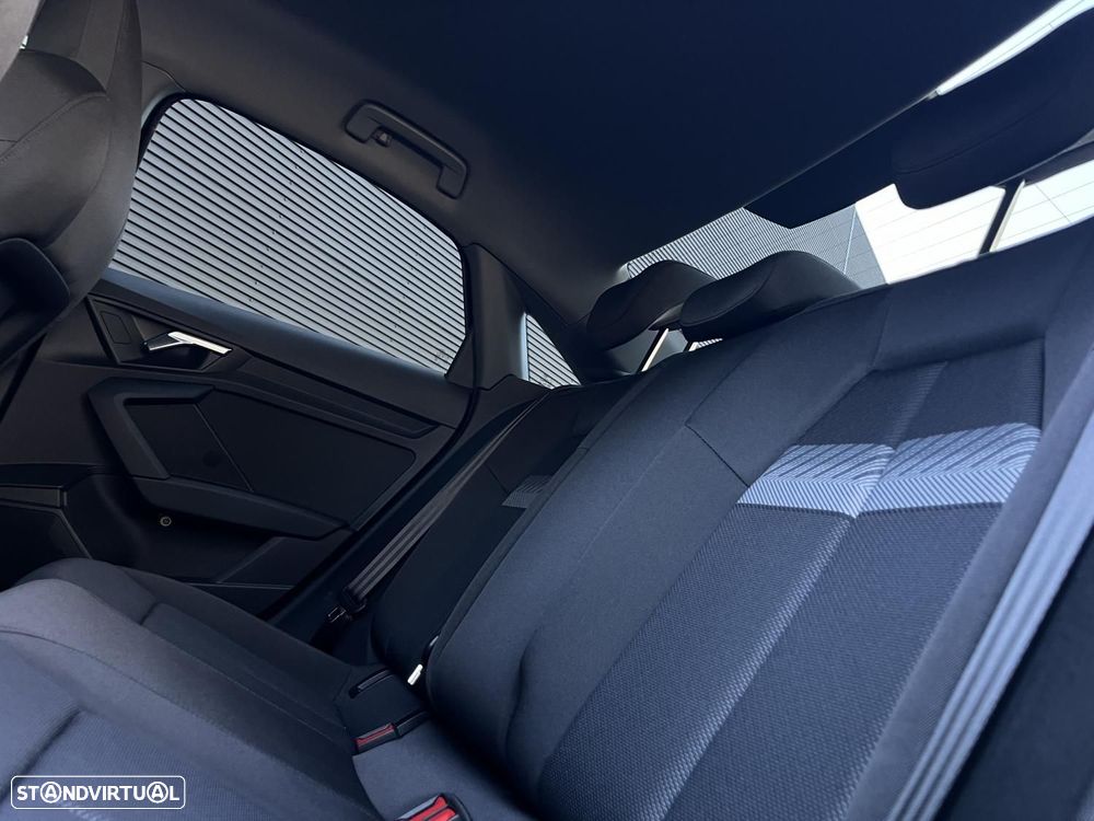 Audi A3 Limousine 30 TFSI S line - 8