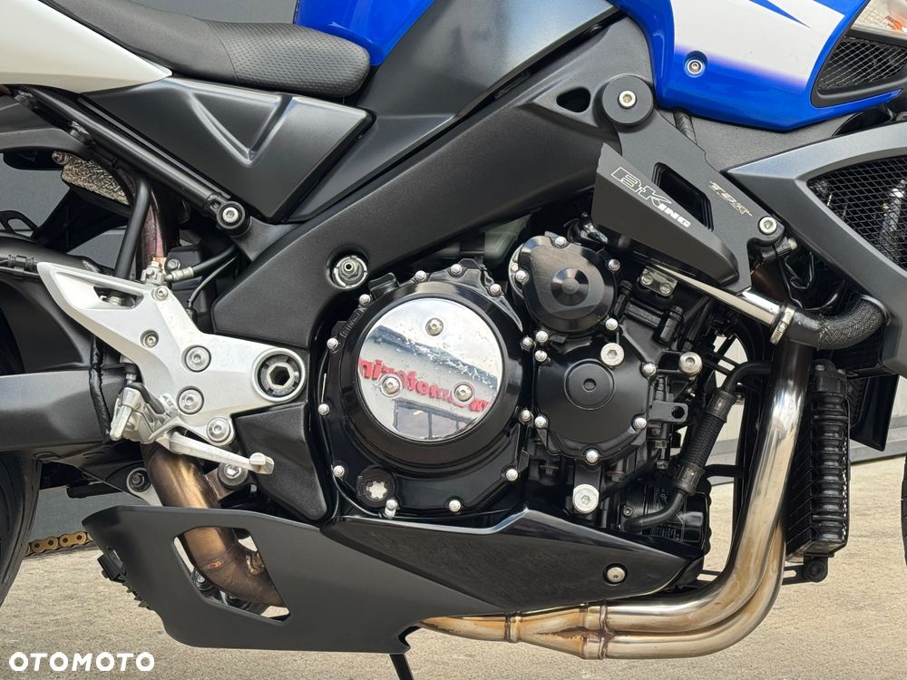 Suzuki GSX - 9