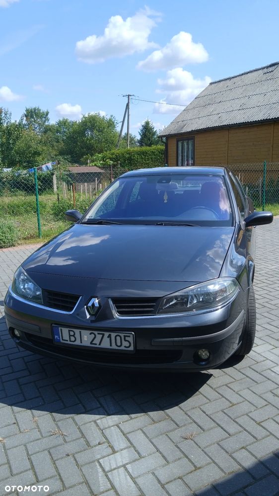 Renault Laguna 1.9 dCi FAP Emotion - 1