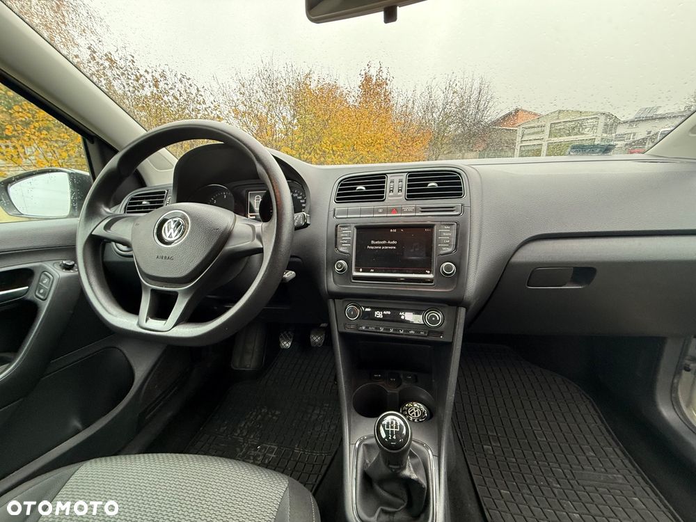 Volkswagen Polo 1.4 TDI (Blue Motion Technology) Comfortline - 8