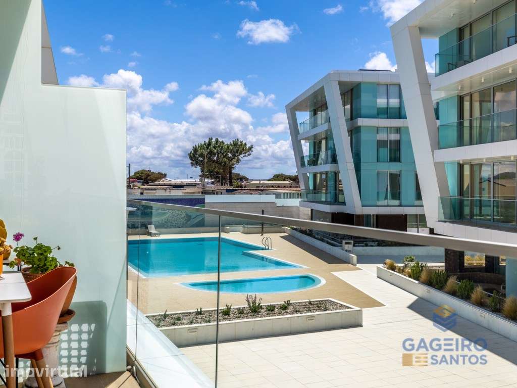 Apartamento T2 na Primeira Linha de Mar - Avenida Marginal, São Mar... - Grande imagem: 3/47
