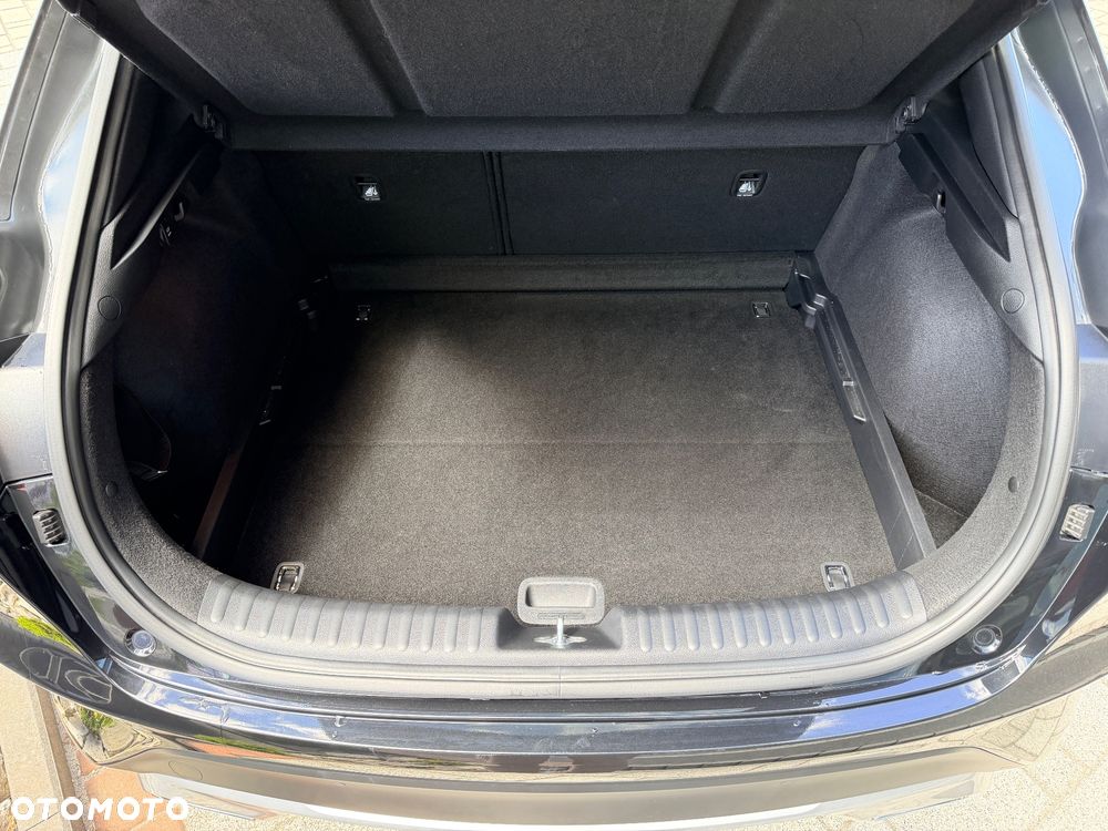 Kia XCeed 1.5 T-GDI M - 23