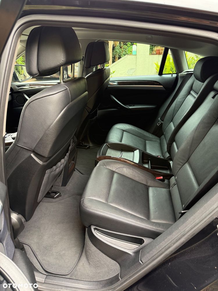 BMW X6 - 16
