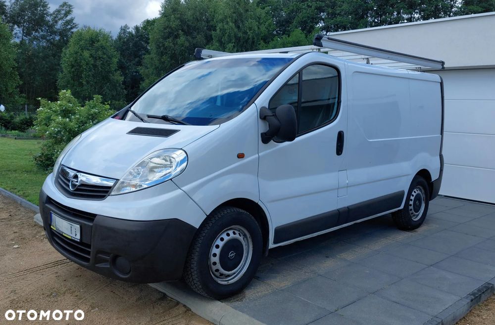 Opel Vivaro - 1