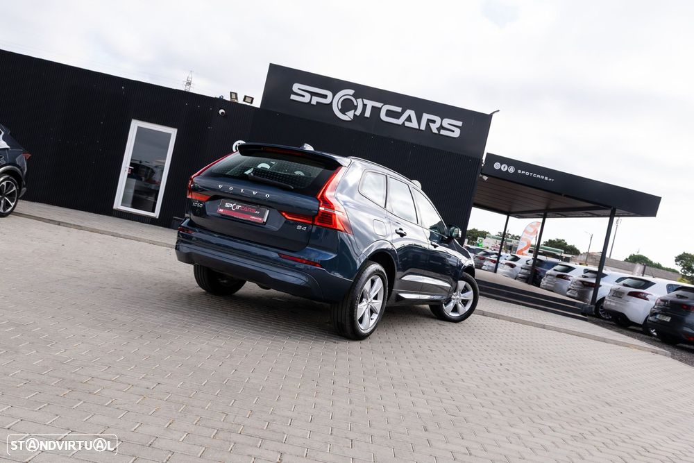 Volvo XC 60 2.0 B4 Momentum - 6