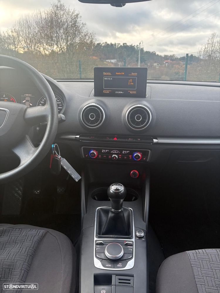 Audi A3 Sportback 2.0 TDI (clean diesel) S line Sport Pack - 6