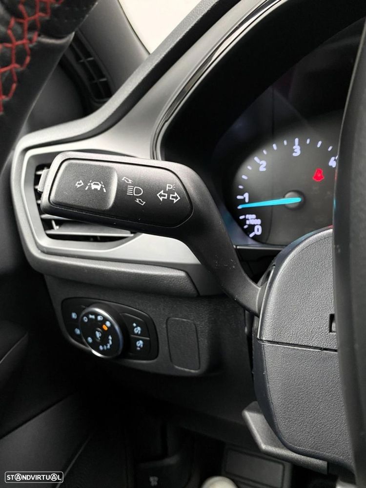 Ford Focus SW 1.5 TDCi EcoBlue ST-Line - 14