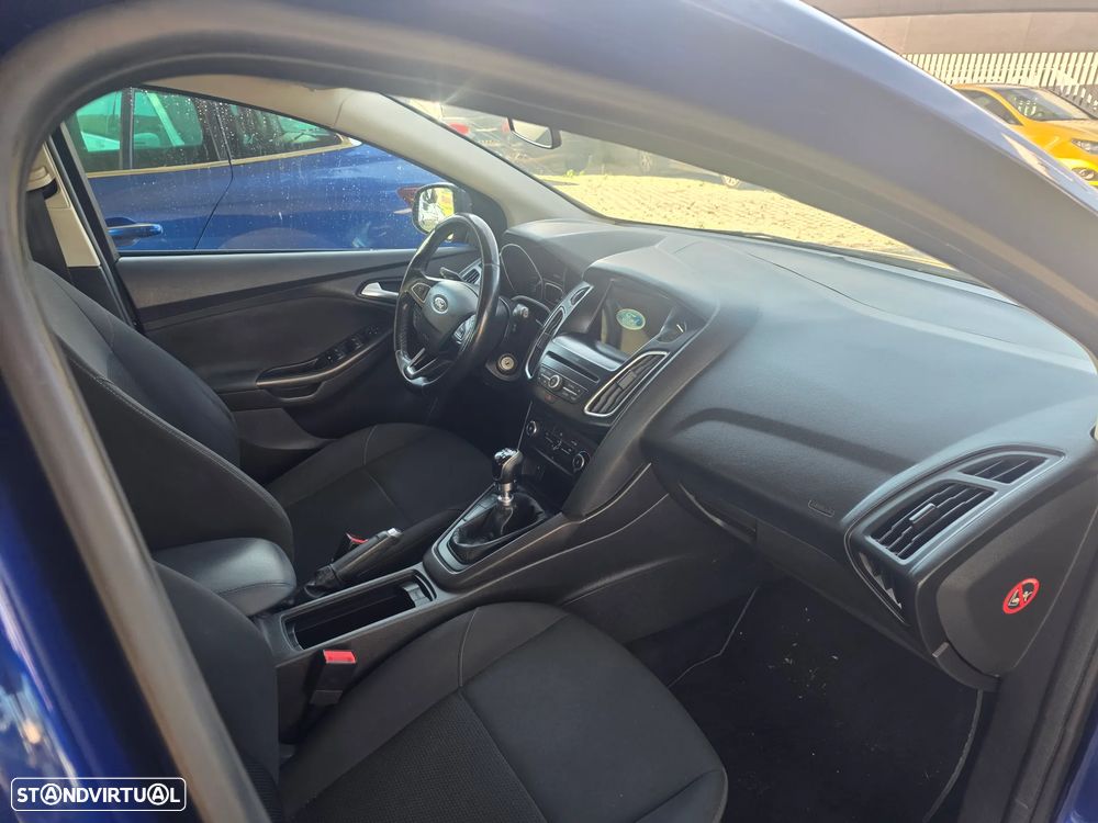 Ford Focus 1.5 TDCi Titanium - 8