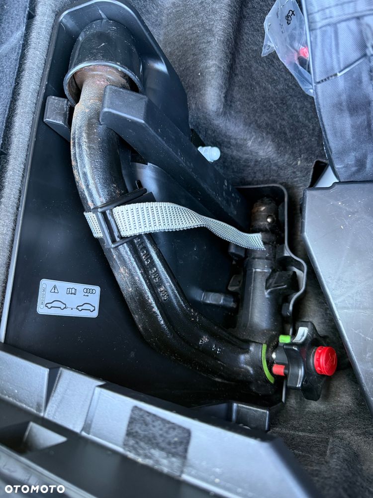 Audi A4 Avant 2.0 TDI - 19