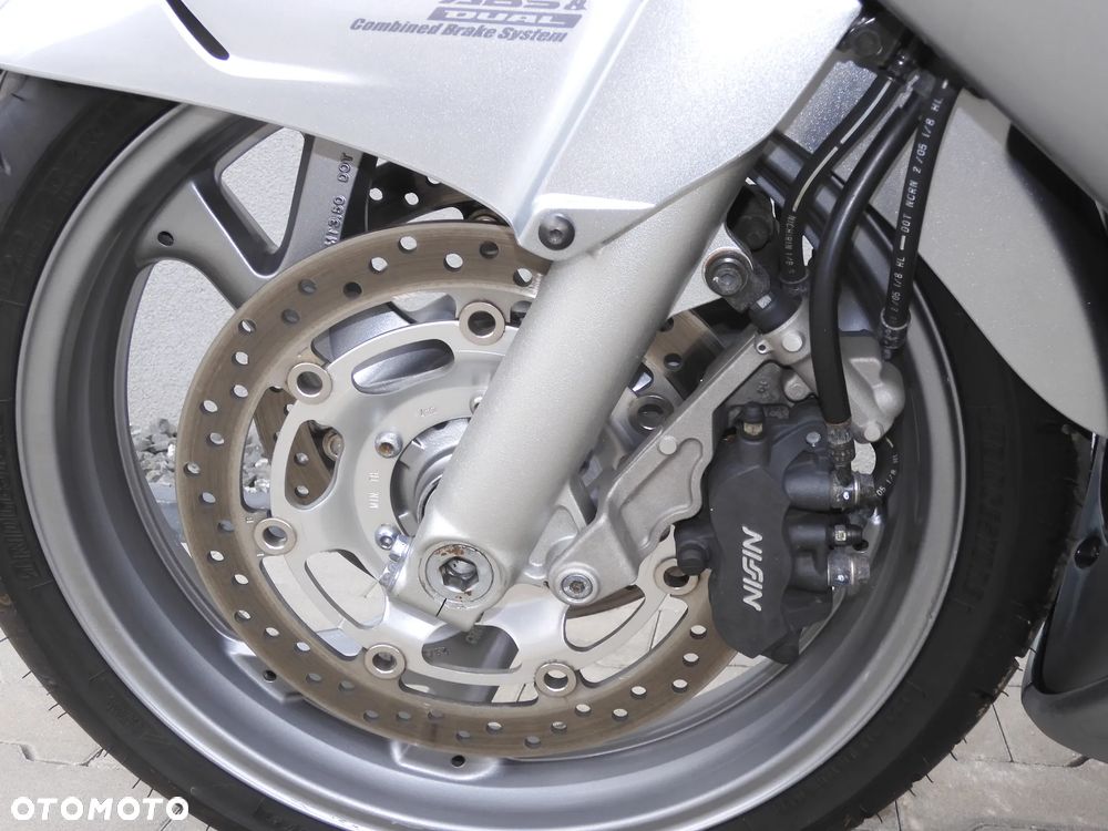 Honda ST - 39