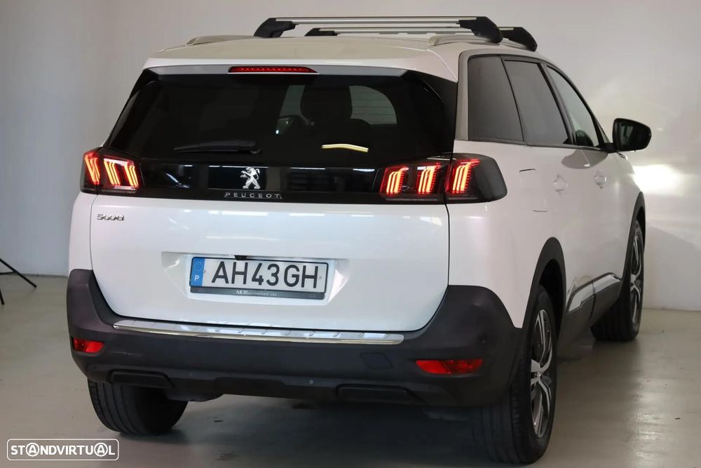Peugeot 5008 1.5 BlueHDi Allure EAT8 - 23