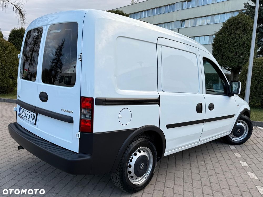 Opel Combo Edition - 16