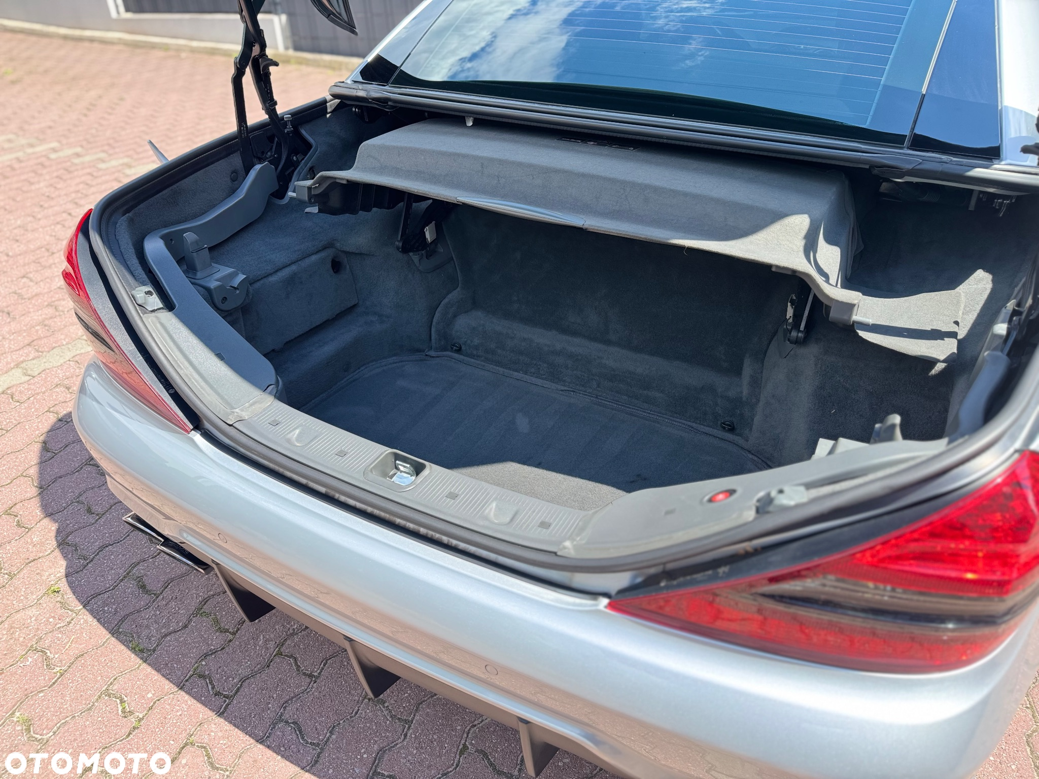 Mercedes-Benz SL 63 AMG - 14