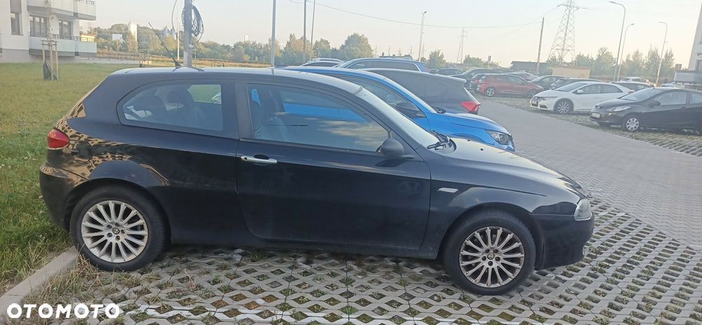 Alfa Romeo 147 - 4