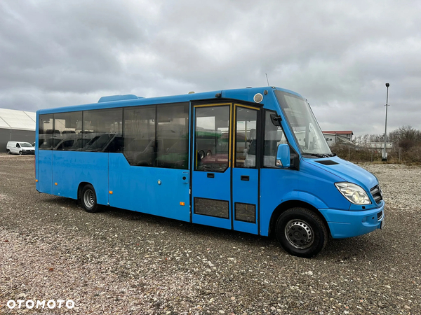 Mercedes-Benz Sprinter 516