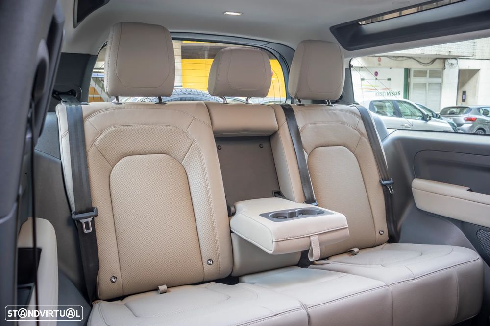 Land Rover Defender 3.0 I6 90 AWD SE - 39