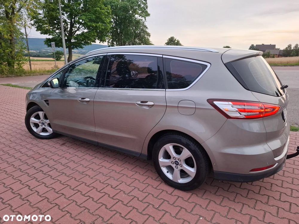 Ford S-Max 2.0 TDCi Titanium - 16