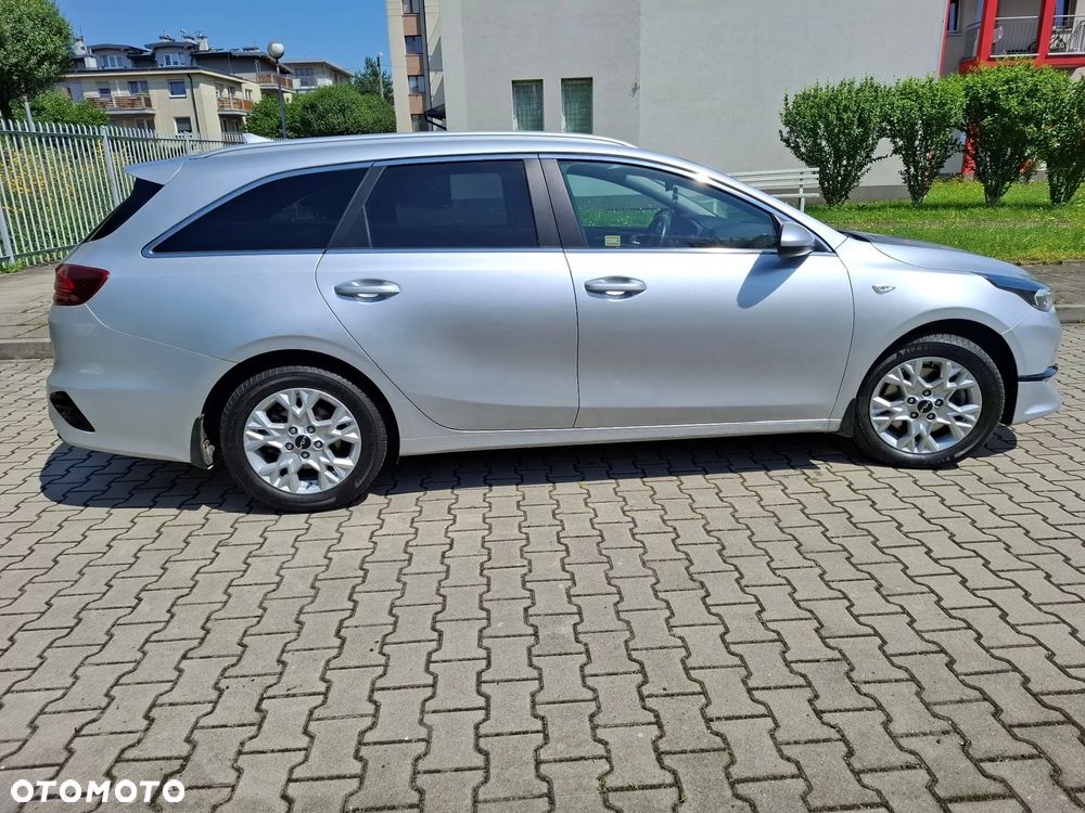 Kia Ceed 1.5 T-GDI M - 4