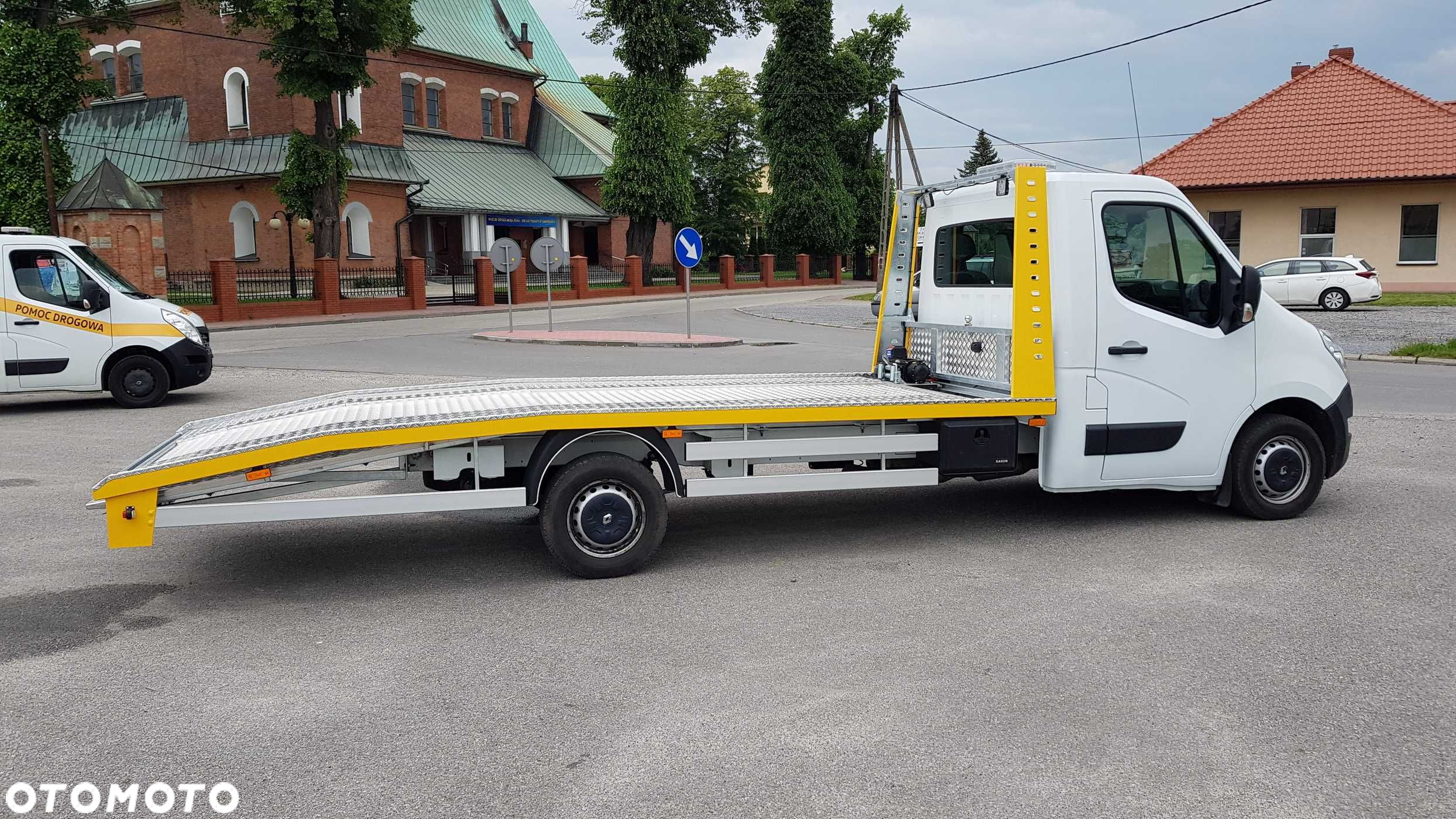 Renault Master Zabudowa laweta najazd nowa produkcja MOTO-LUK - 3