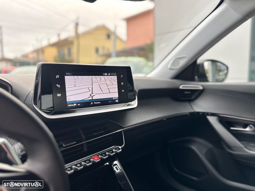 Peugeot 2008 1.2 PureTech Active Pack EAT8 - 8