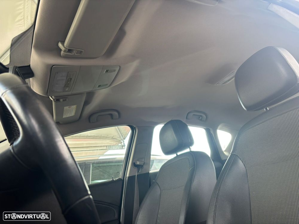 Opel Astra 1.7 CDTI Cosmo - 40