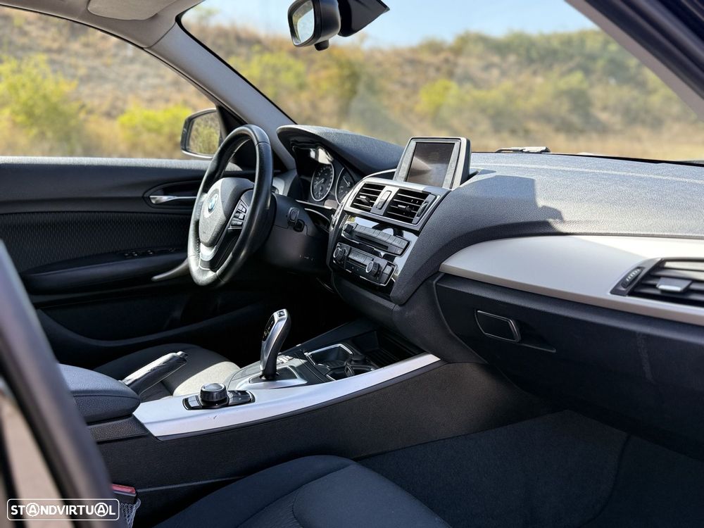 BMW 116 d Aut. Sport Line - 8