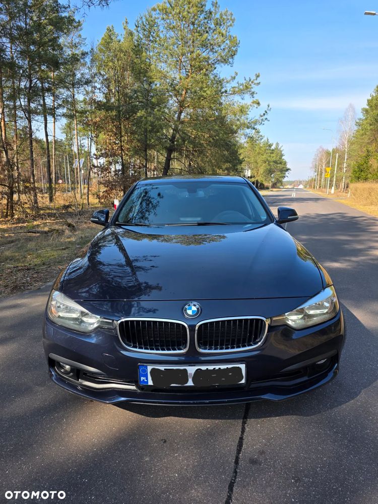 BMW Seria 3 320d Touring - 2