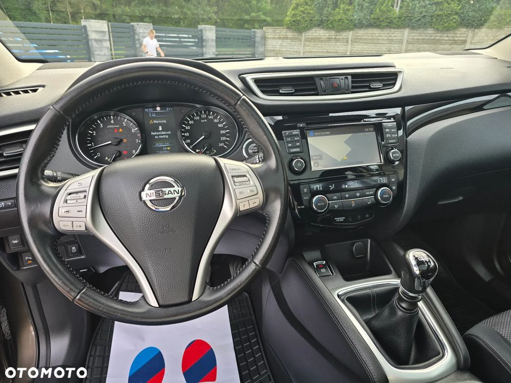 Nissan Qashqai 1.6 DIG-T N-Connecta - 33