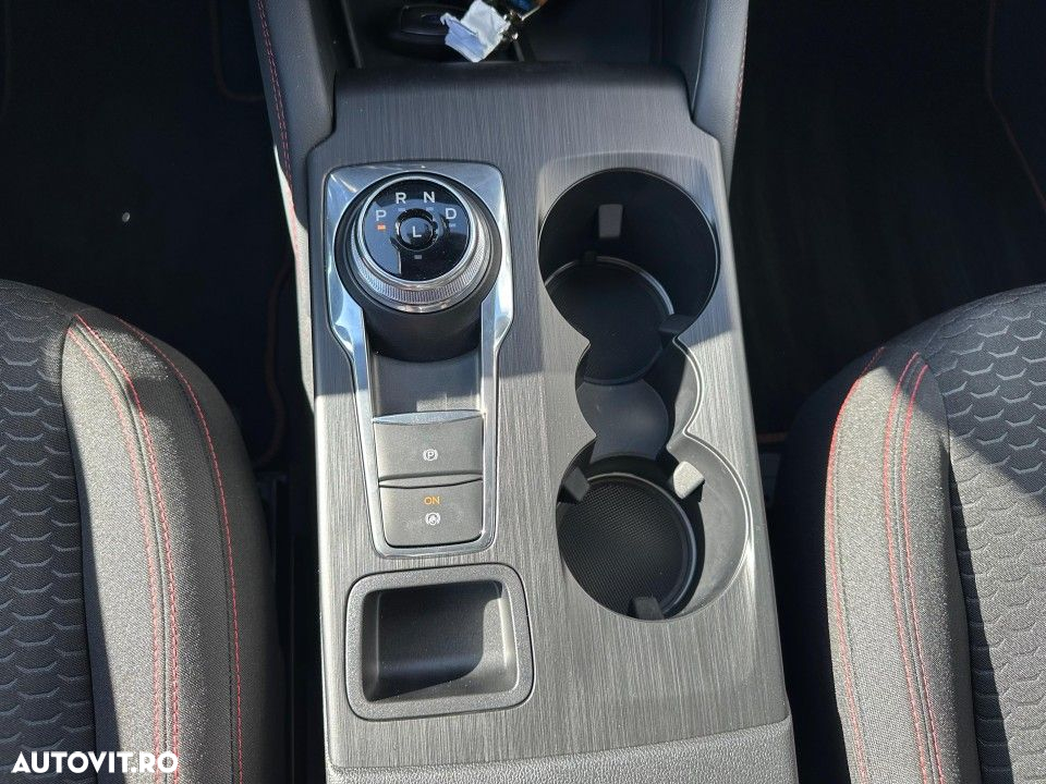 Ford Kuga - 11
